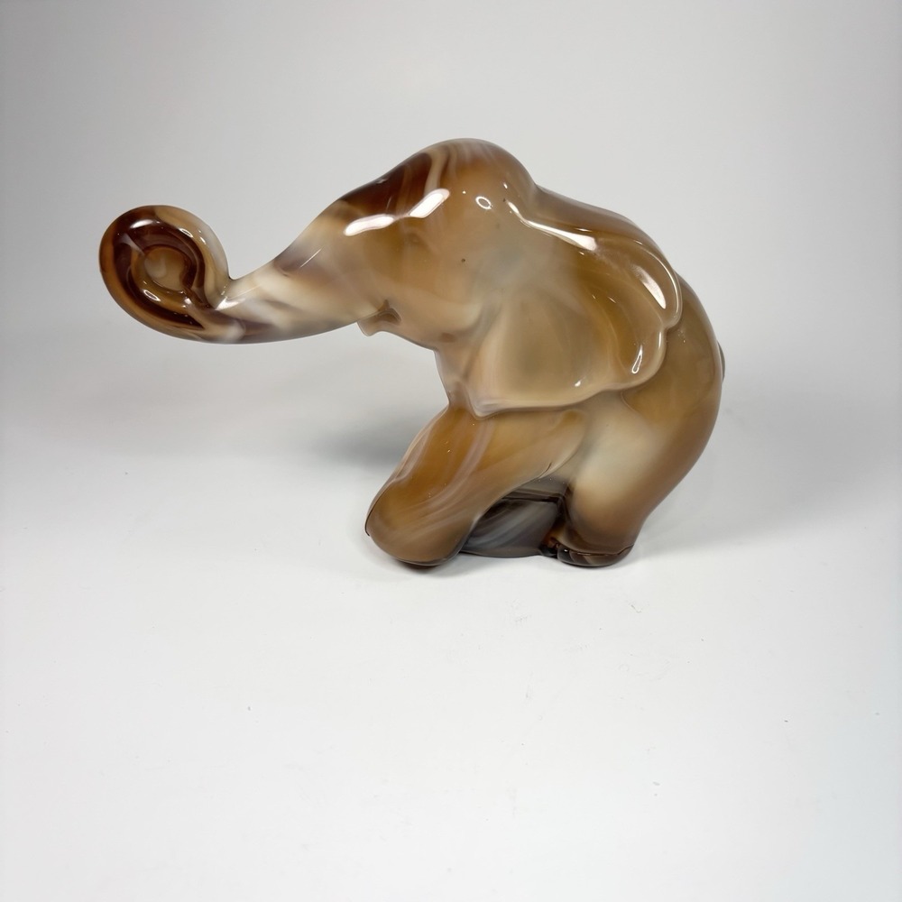 Art Glass Elephant Trunk Up Imperial Heisey Mold Caramel Brown Glass Figurine